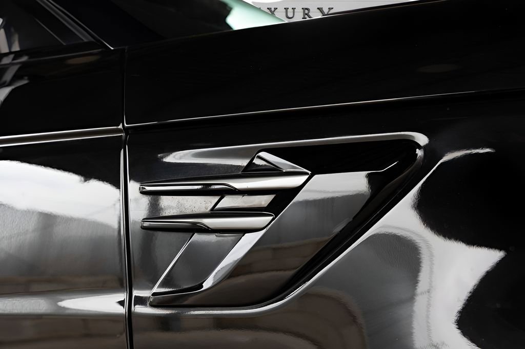 Used 2020 Land Rover Range Rover Sport HSE Dynamic image 12