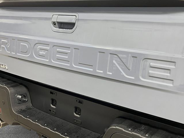 New 2026 Honda Ridgeline Black Edition image 10