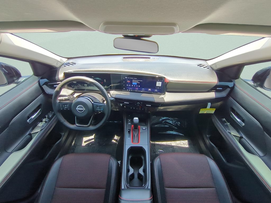 Certified 2026 Nissan Kicks SR FWD image 11