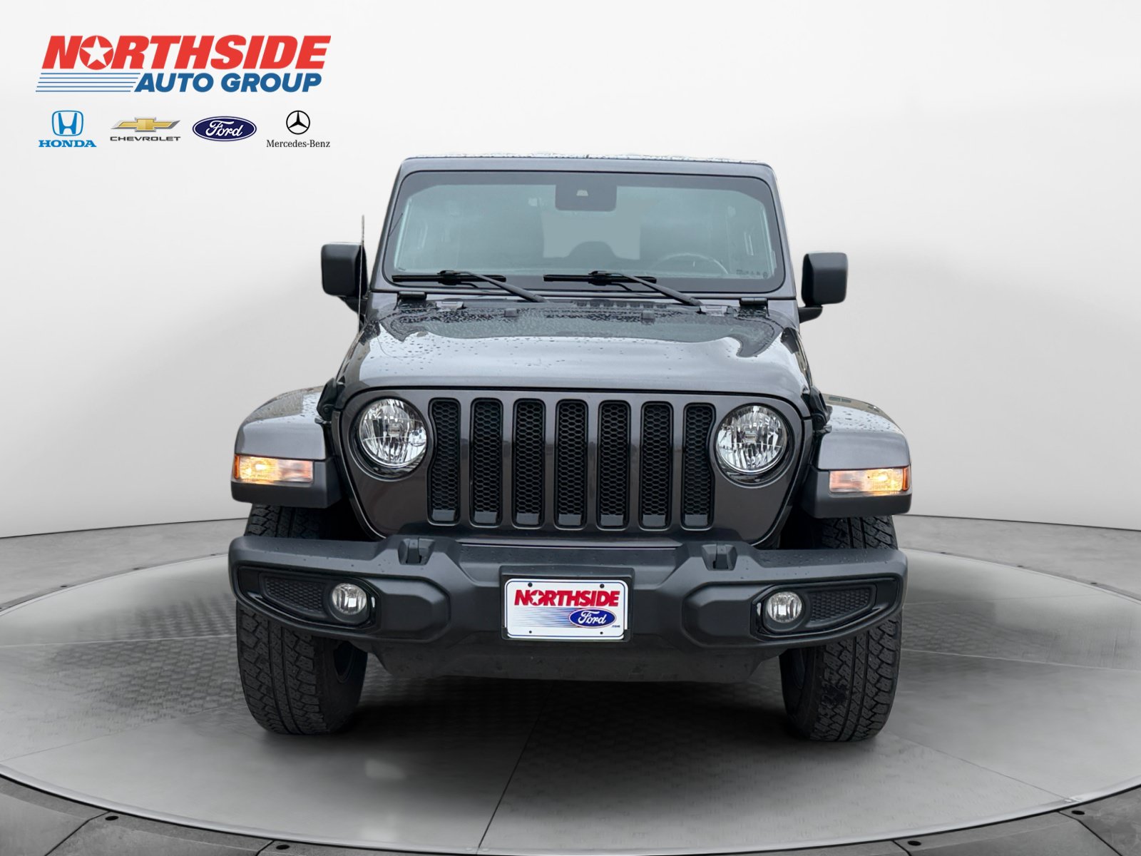 Used 2022 Jeep Wrangler Unlimited Sahara AWD/4WD image 2