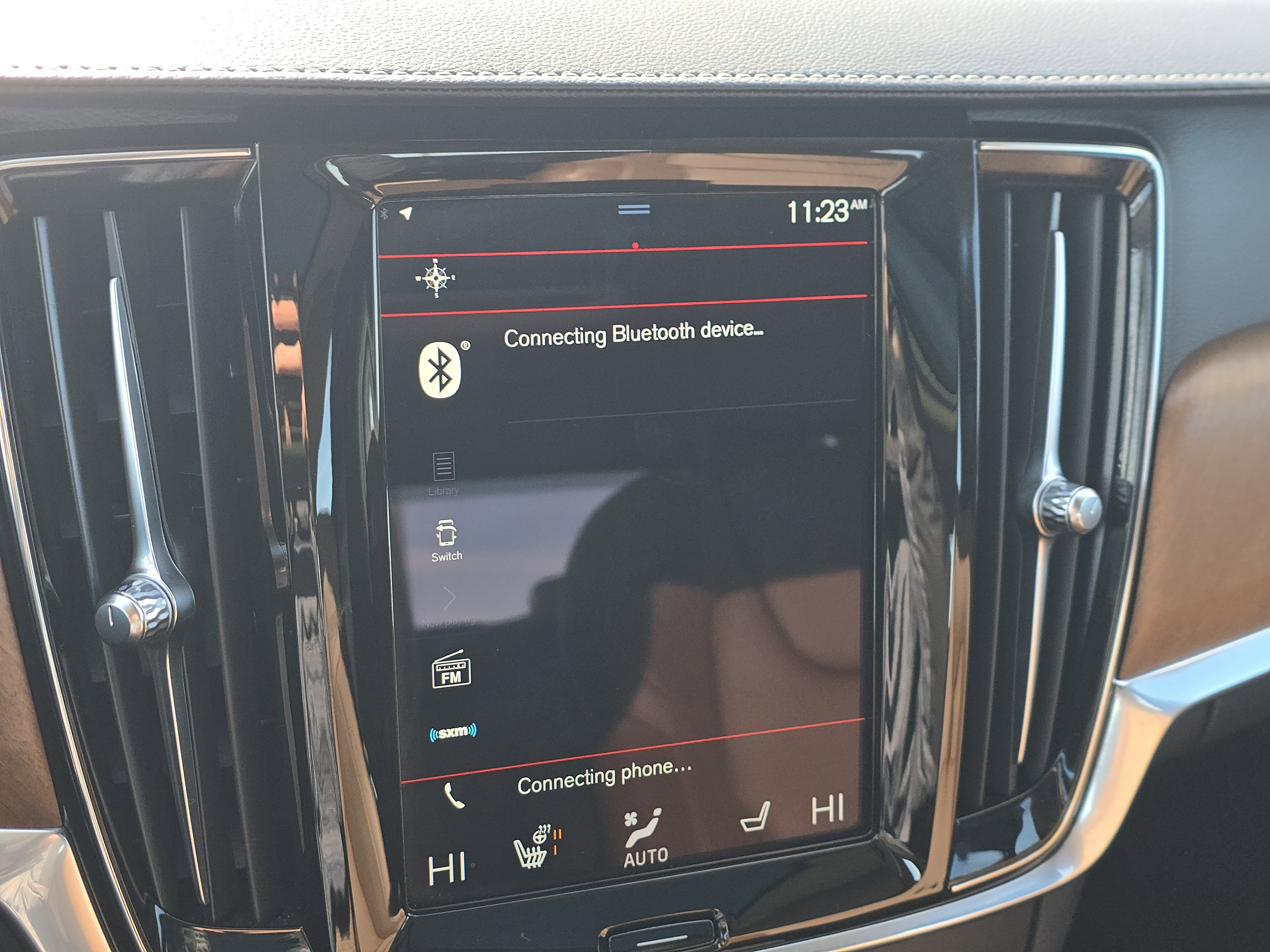 Used 2020 Volvo S90 T8 Inscription image 11