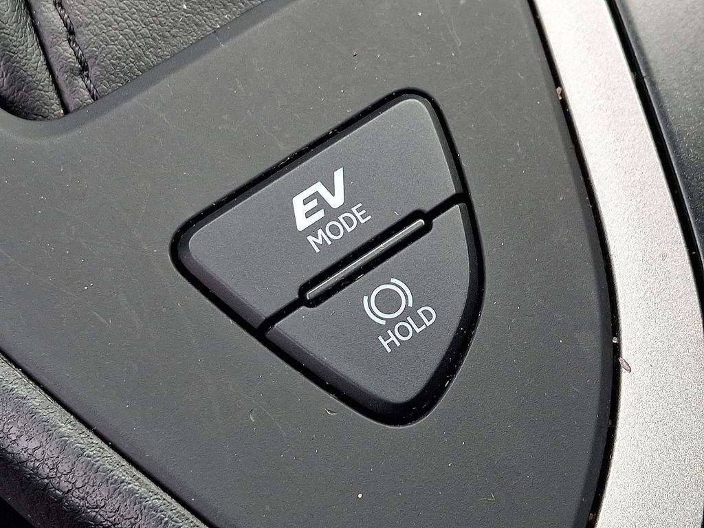 Used 2024 Lexus UX 250h AWD w/ Premium Package image 25