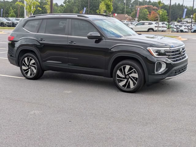 Certified 2026 Volkswagen Atlas SE FWD image 2