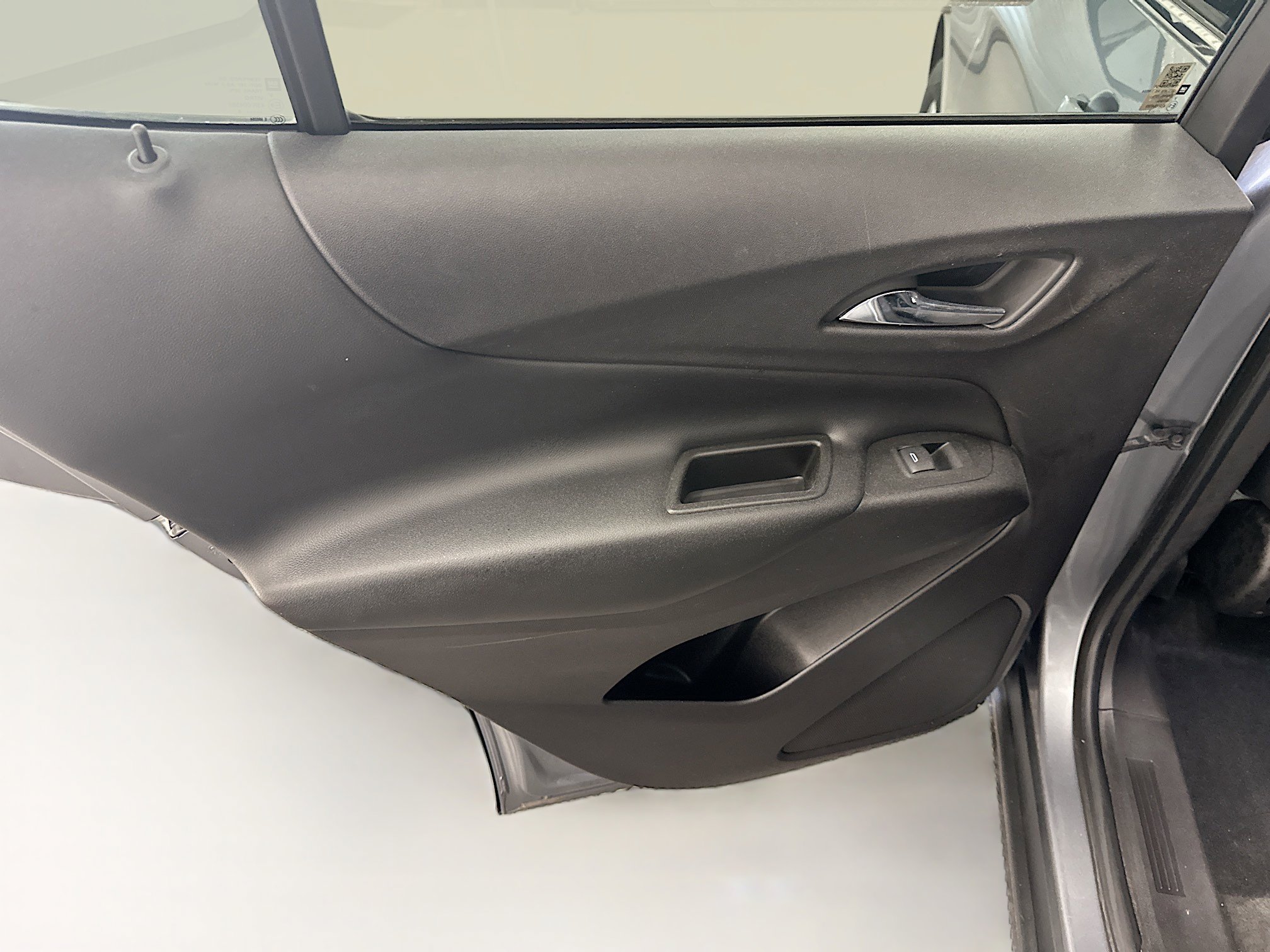 Used 2018 Chevrolet Equinox LT w/ Sun & Infotainment Package image 26