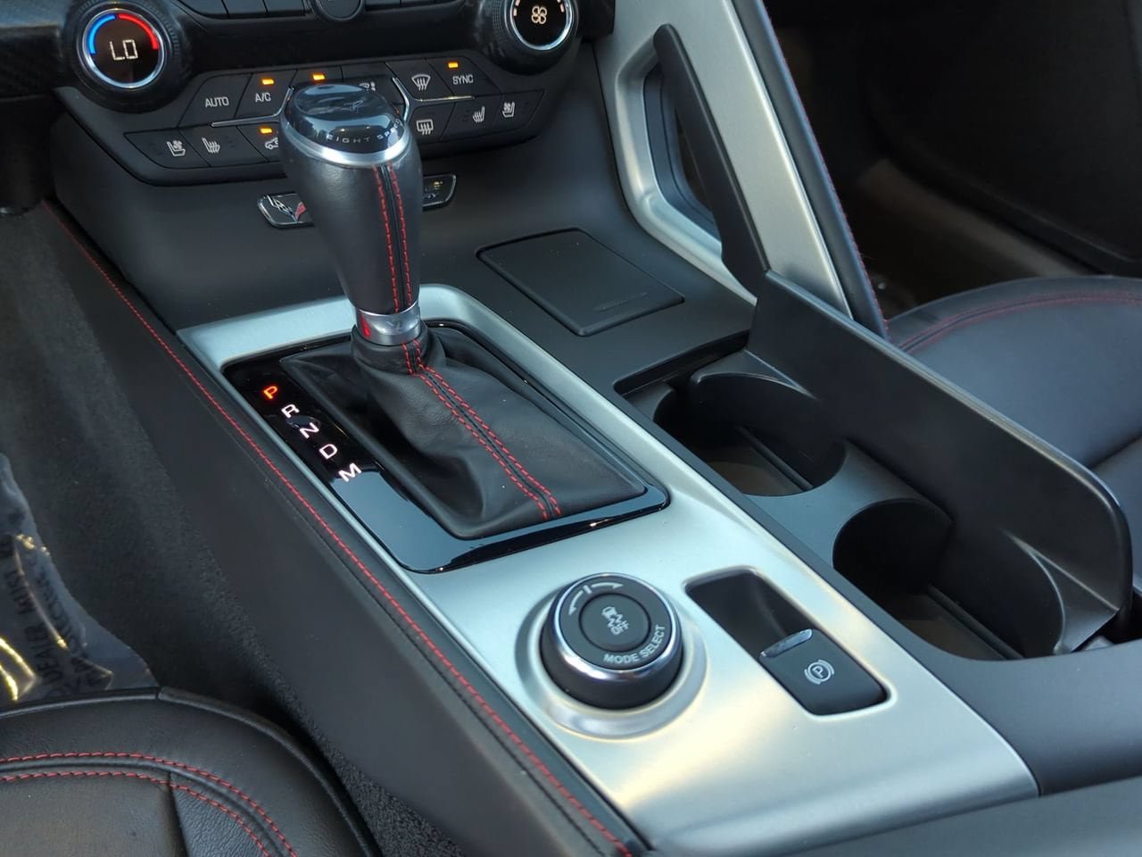 Certified 2019 Chevrolet Corvette Stingray Coupe RWD image 14