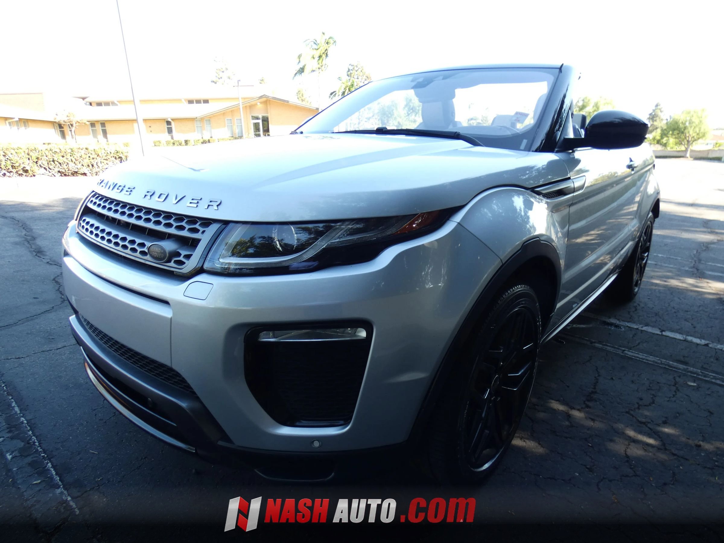 Used 2019 Land Rover Range Rover Evoque SE Dynamic AWD/4WD image 14