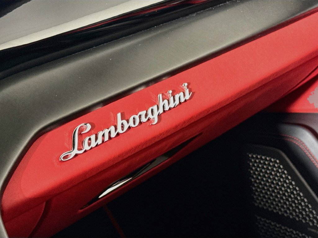 Used 2024 Lamborghini Urus S AWD/4WD image 20