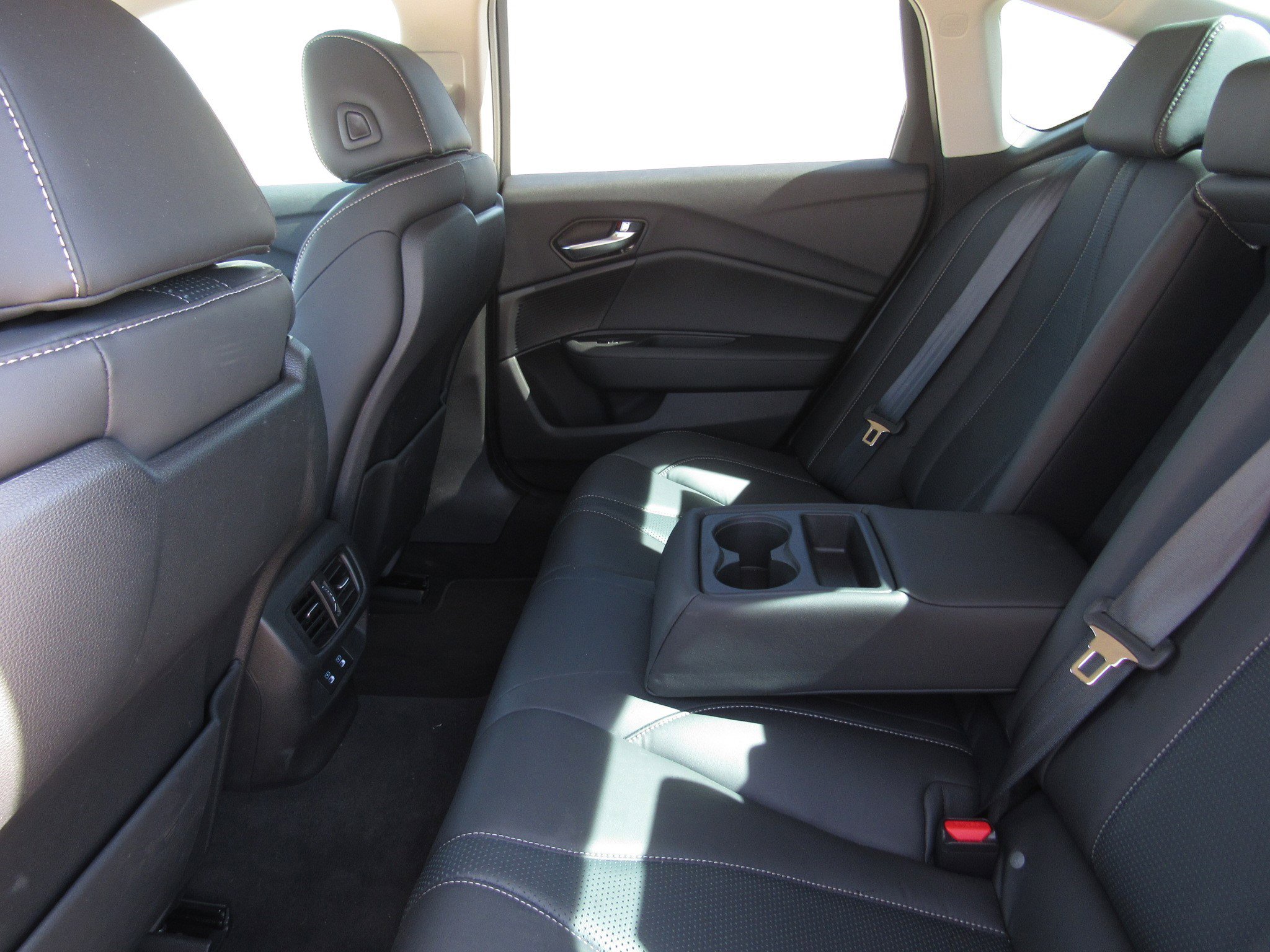 Certified 2025 Acura TLX w/ Technology Package image 13