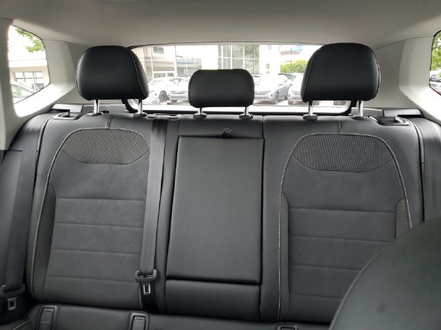 Certified 2023 Volkswagen Taos SE FWD image 11