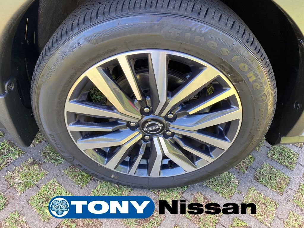 Used 2024 Nissan Kicks SV image 9