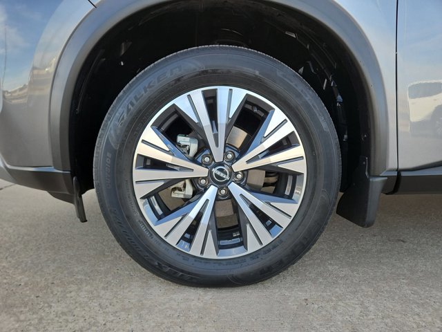 Used 2022 Nissan Rogue SV image 23