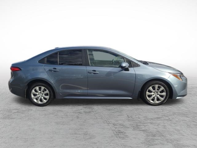 Certified 2025 Toyota Corolla LE FWD image 4