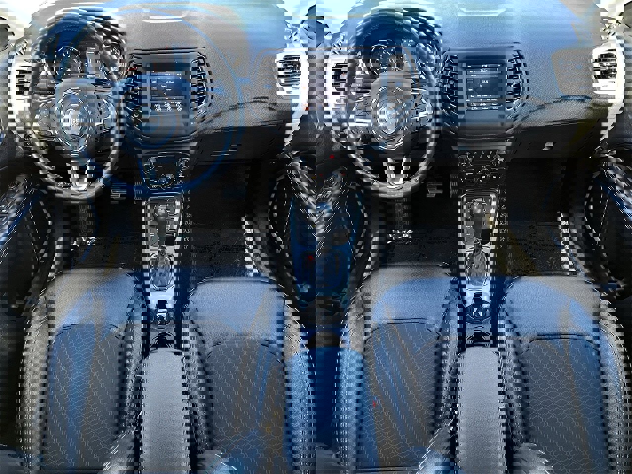 Used 2020 Jeep Compass Latitude w/ Cold Weather Group image 9