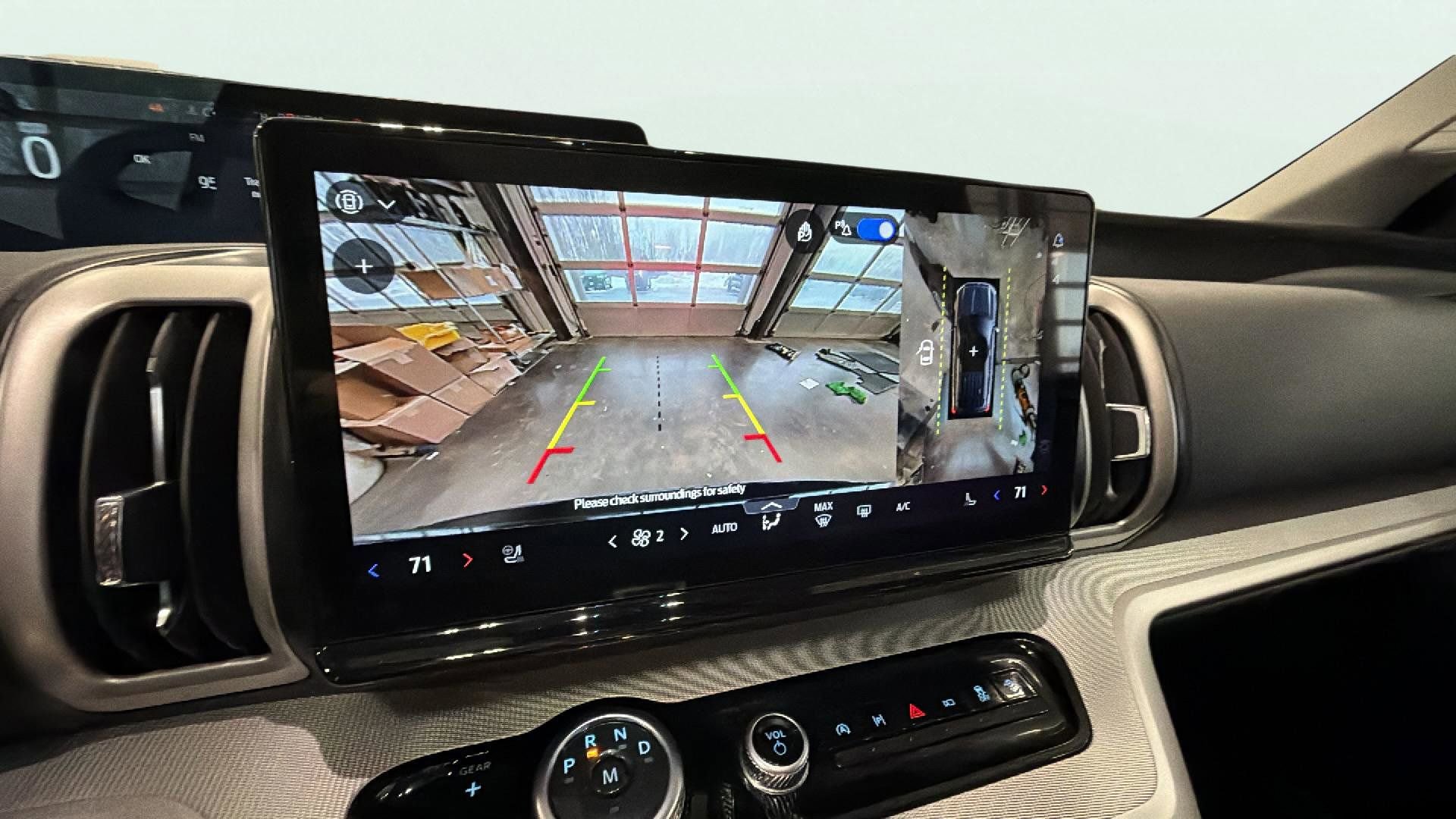 Used 2025 Ford Expedition Active image 27