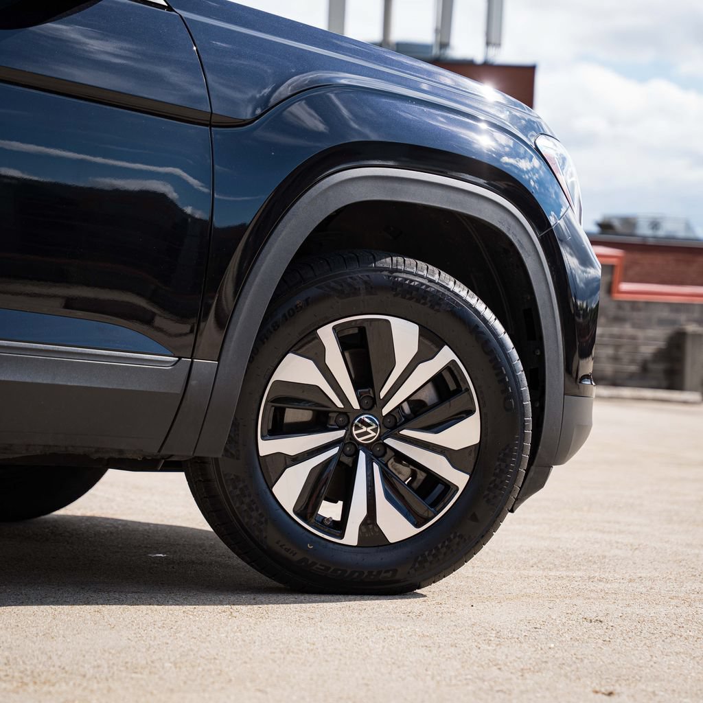 Certified 2024 Volkswagen Atlas SE FWD image 7