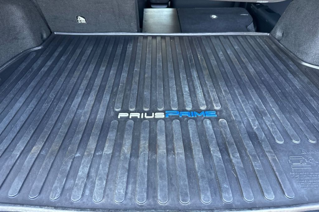 Used 2019 Toyota Prius Prime Plus image 12