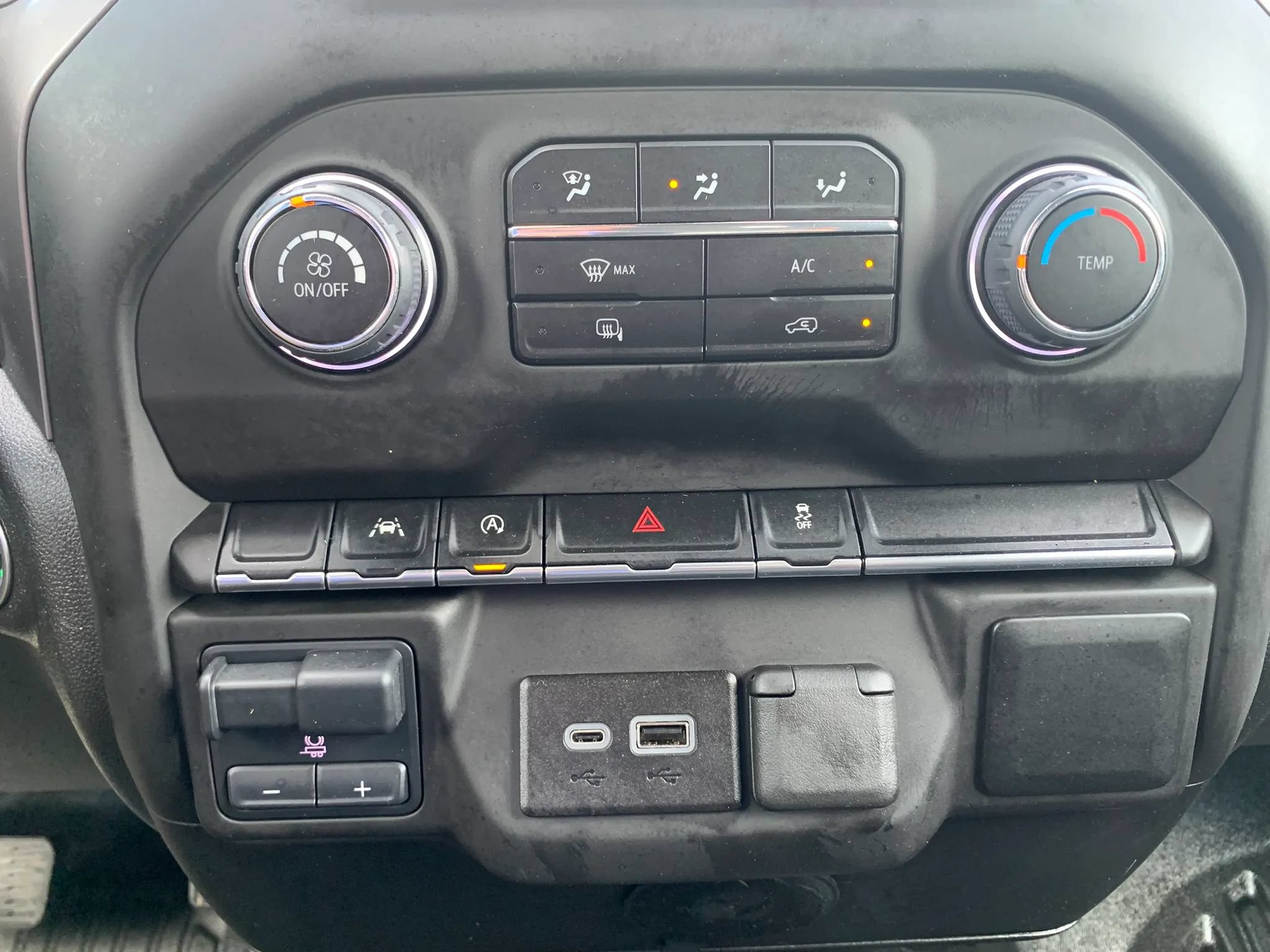 Used 2023 Chevrolet Silverado 1500 W/T w/ Trailering Package AWD/4WD image 15