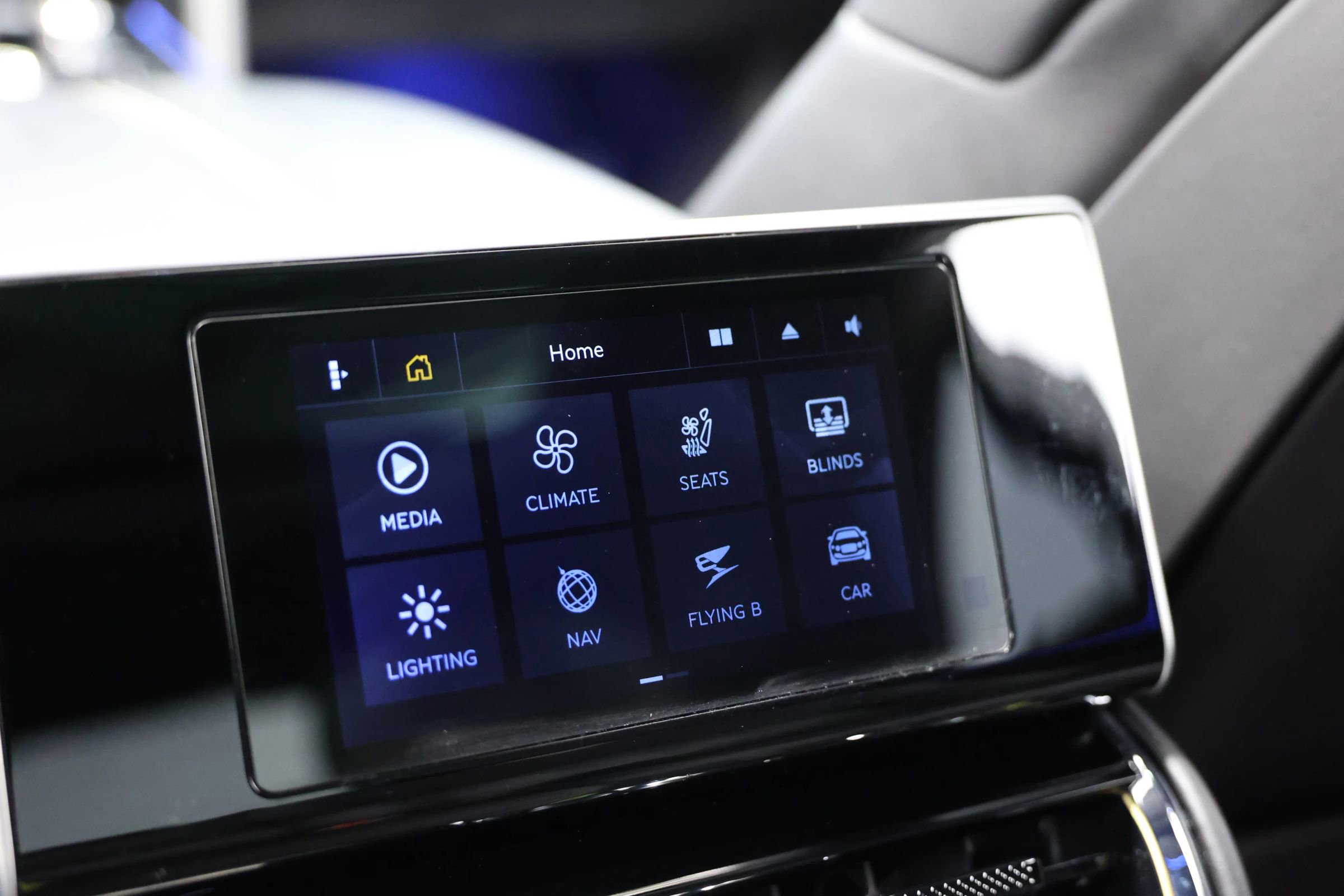 Used 2020 Bentley Flying Spur W12 image 74