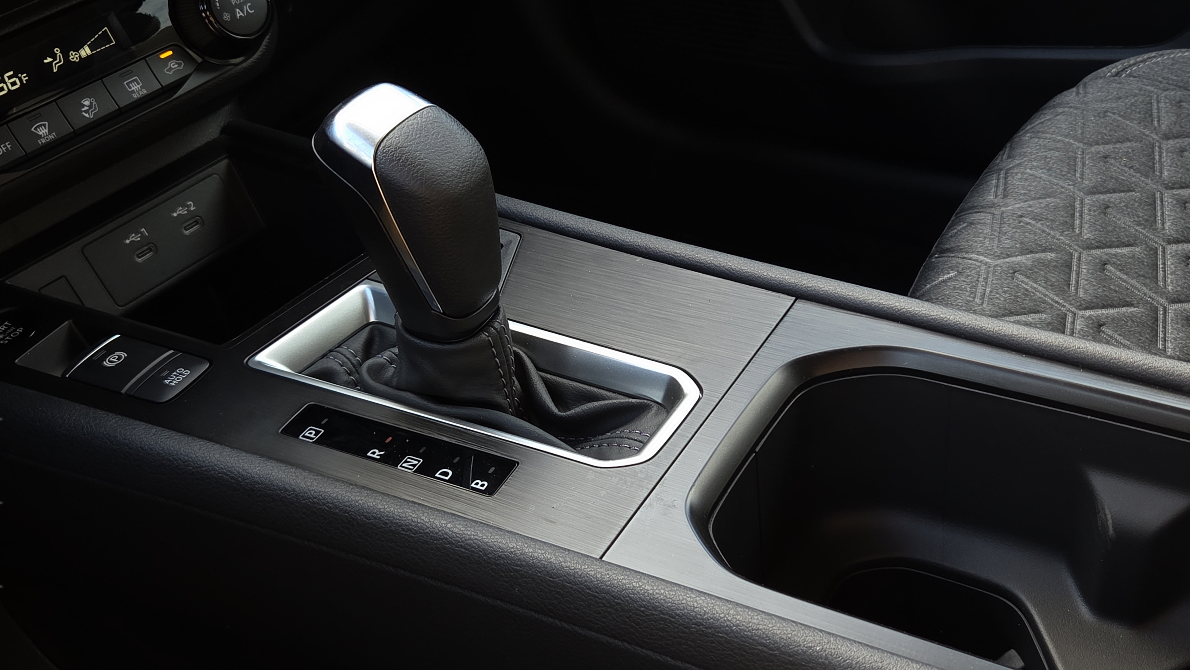 Certified 2026 Nissan Kicks SV FWD image 22