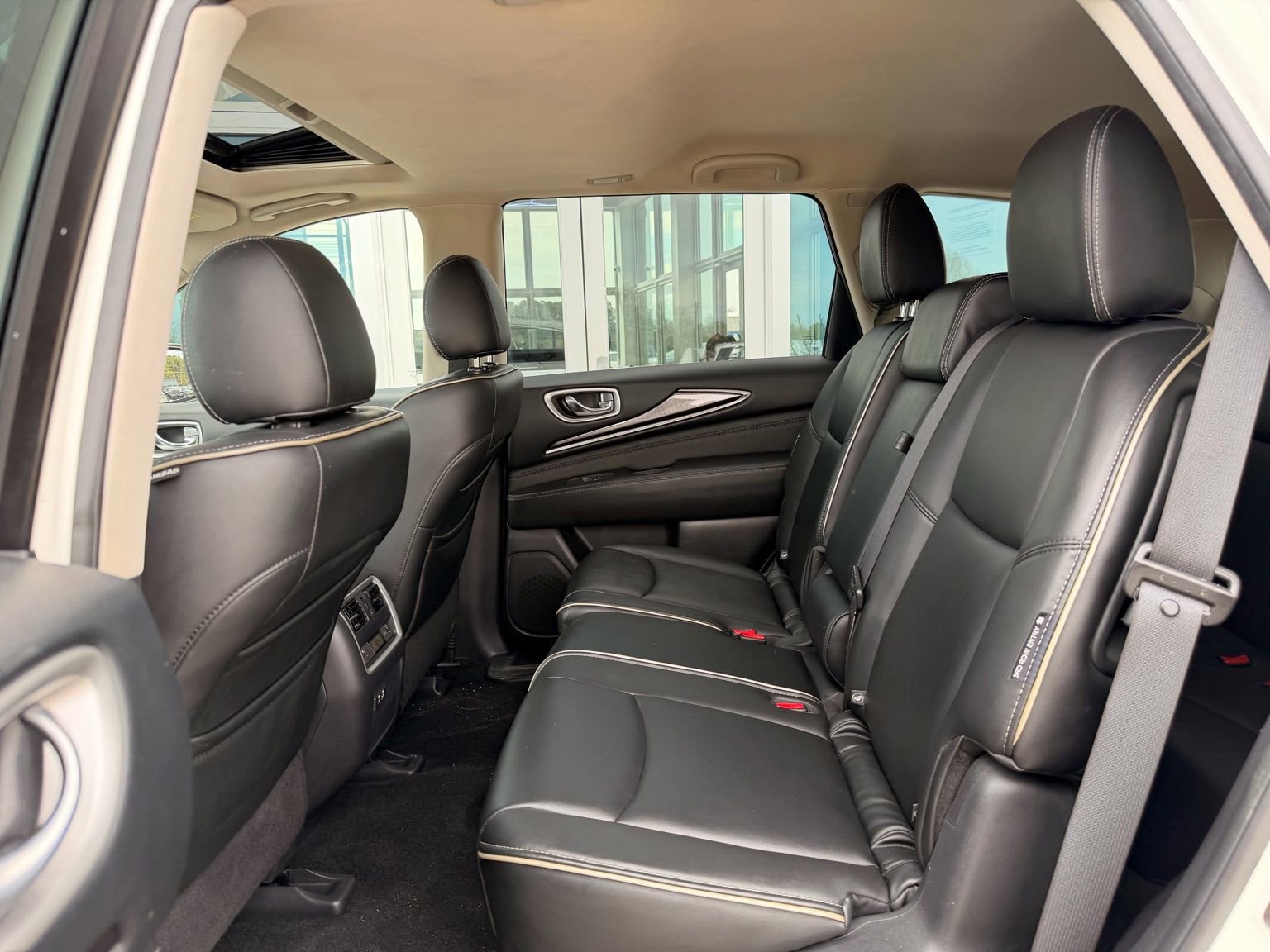 Used 2019 INFINITI QX60 Pure image 16