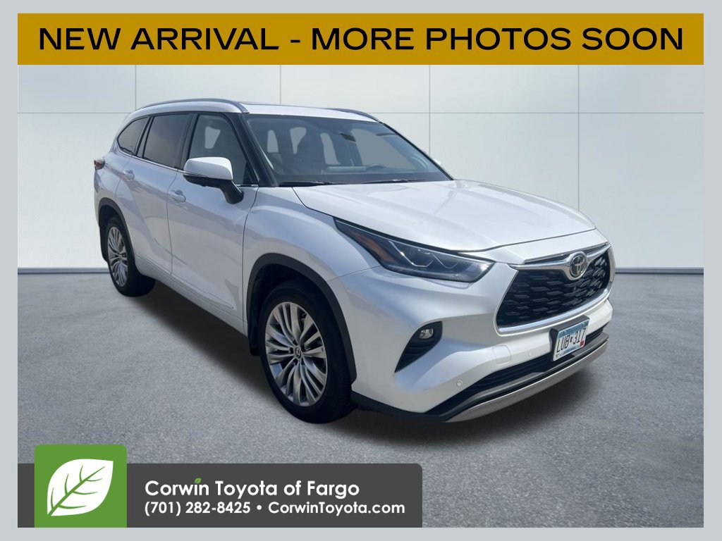 Used 2024 Toyota Highlander Platinum
