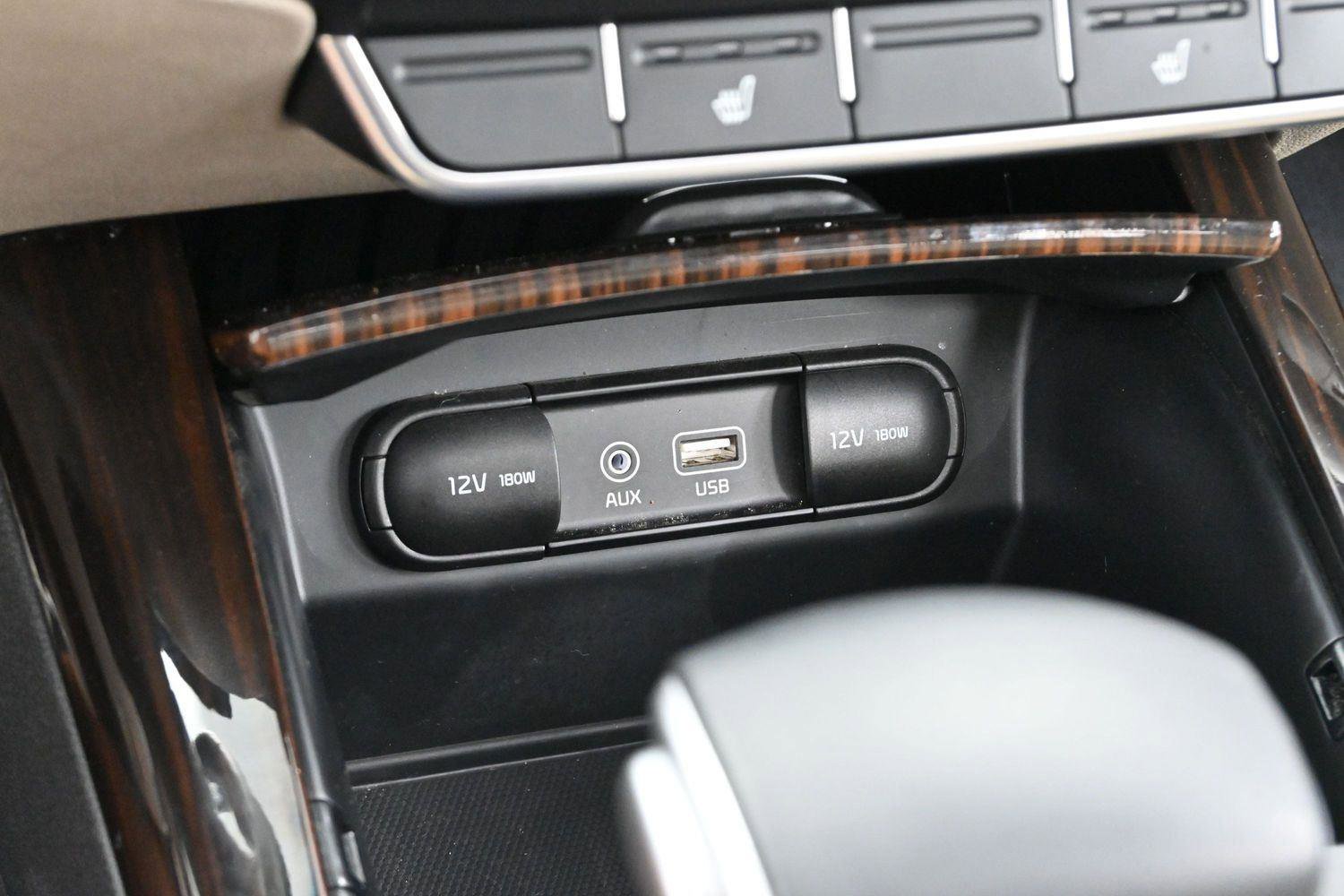 Used 2020 Kia Sorento EX FWD image 25