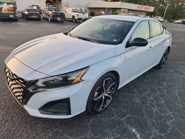 Used 2024 Nissan Altima 2.5 SR