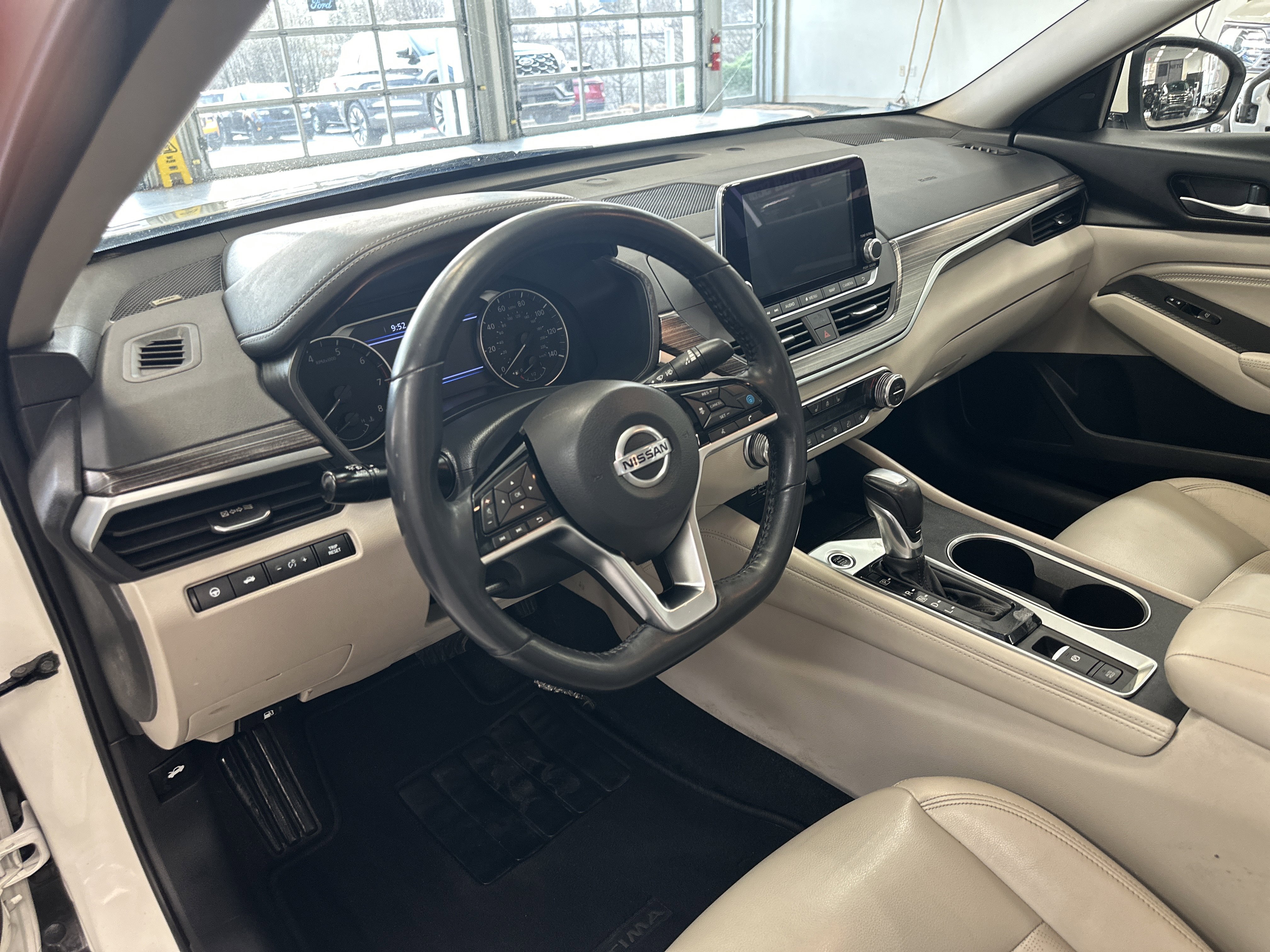 Used 2019 Nissan Altima 2.5 Platinum image 25