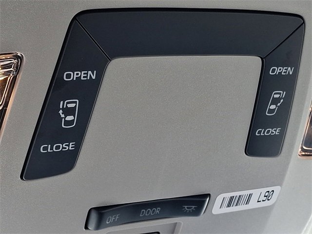 Used 2021 Toyota Sienna LE image 26