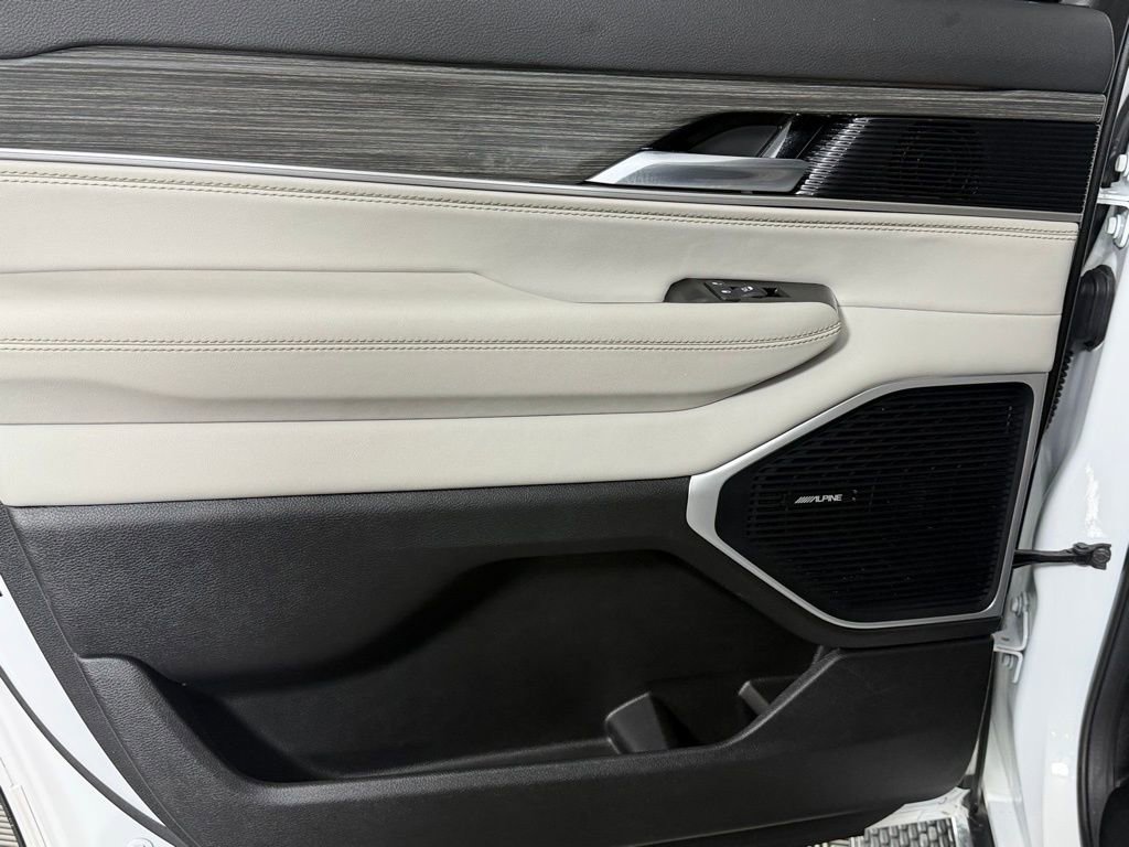 Certified 2022 Jeep Wagoneer Series II w/ Convenience Group I image 37