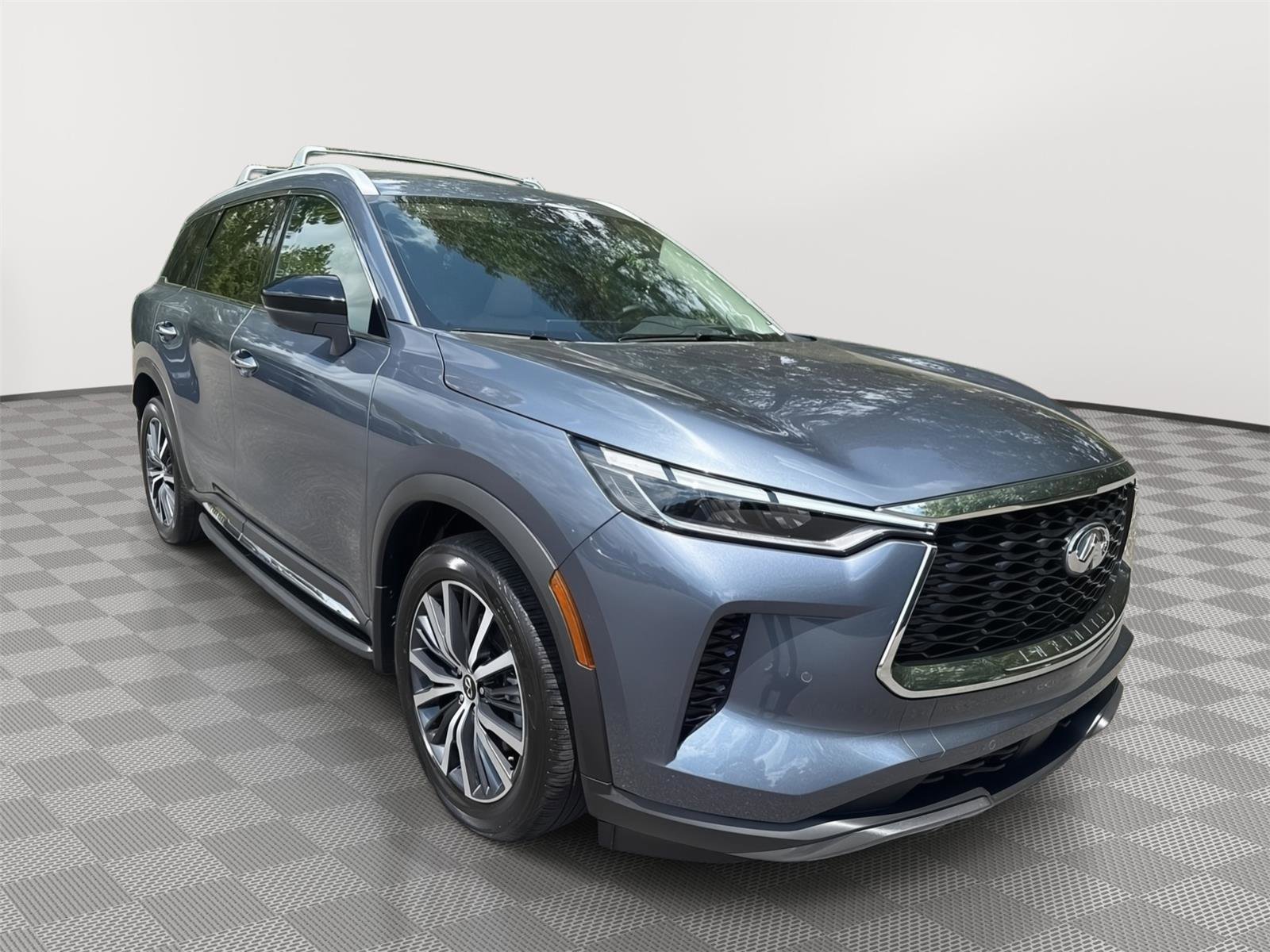 Certified 2025 INFINITI QX60 Sensory w/ Vision Package AWD/4WD image 4