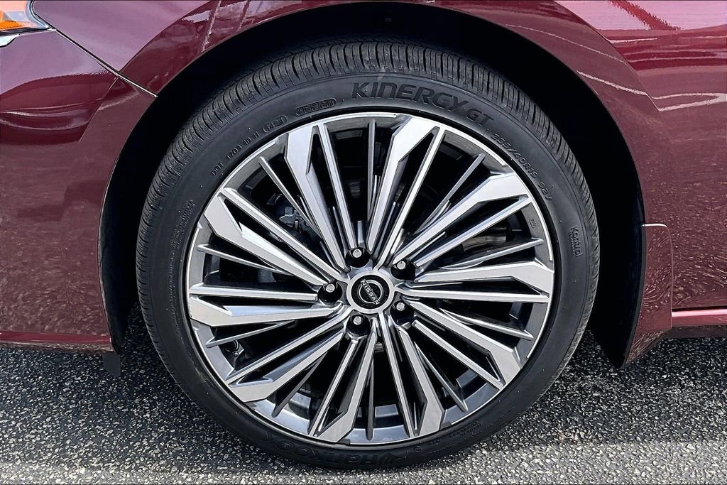 Used 2025 Nissan Altima 2.5 SL image 11