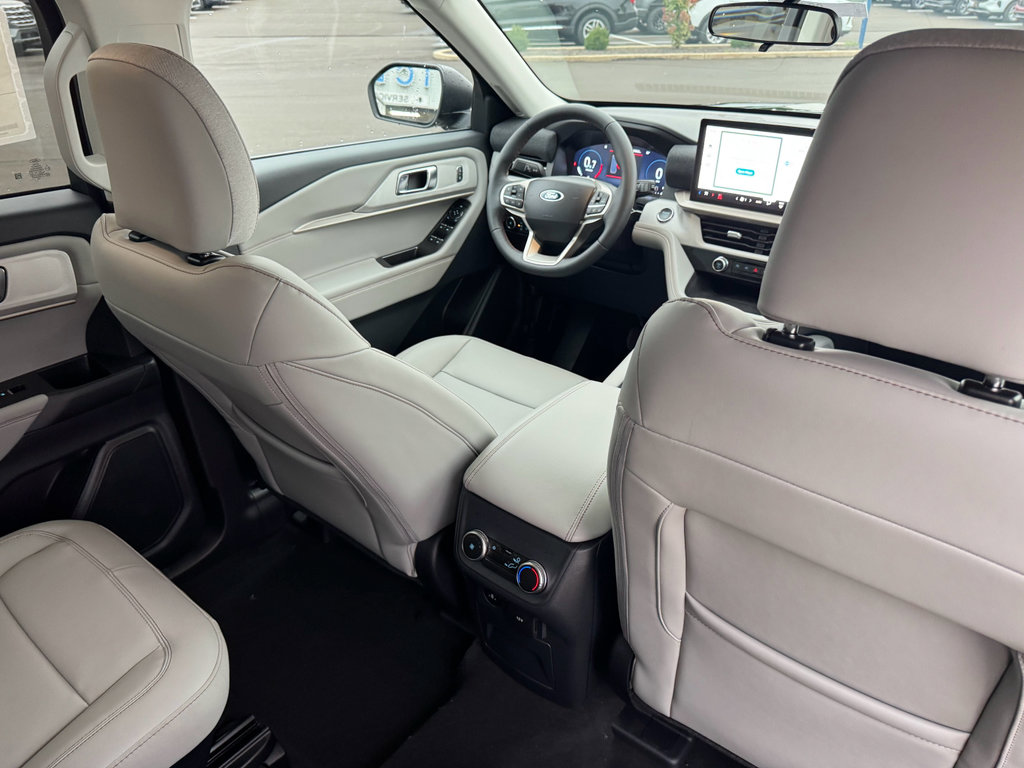 New 2026 Ford Explorer Active image 20