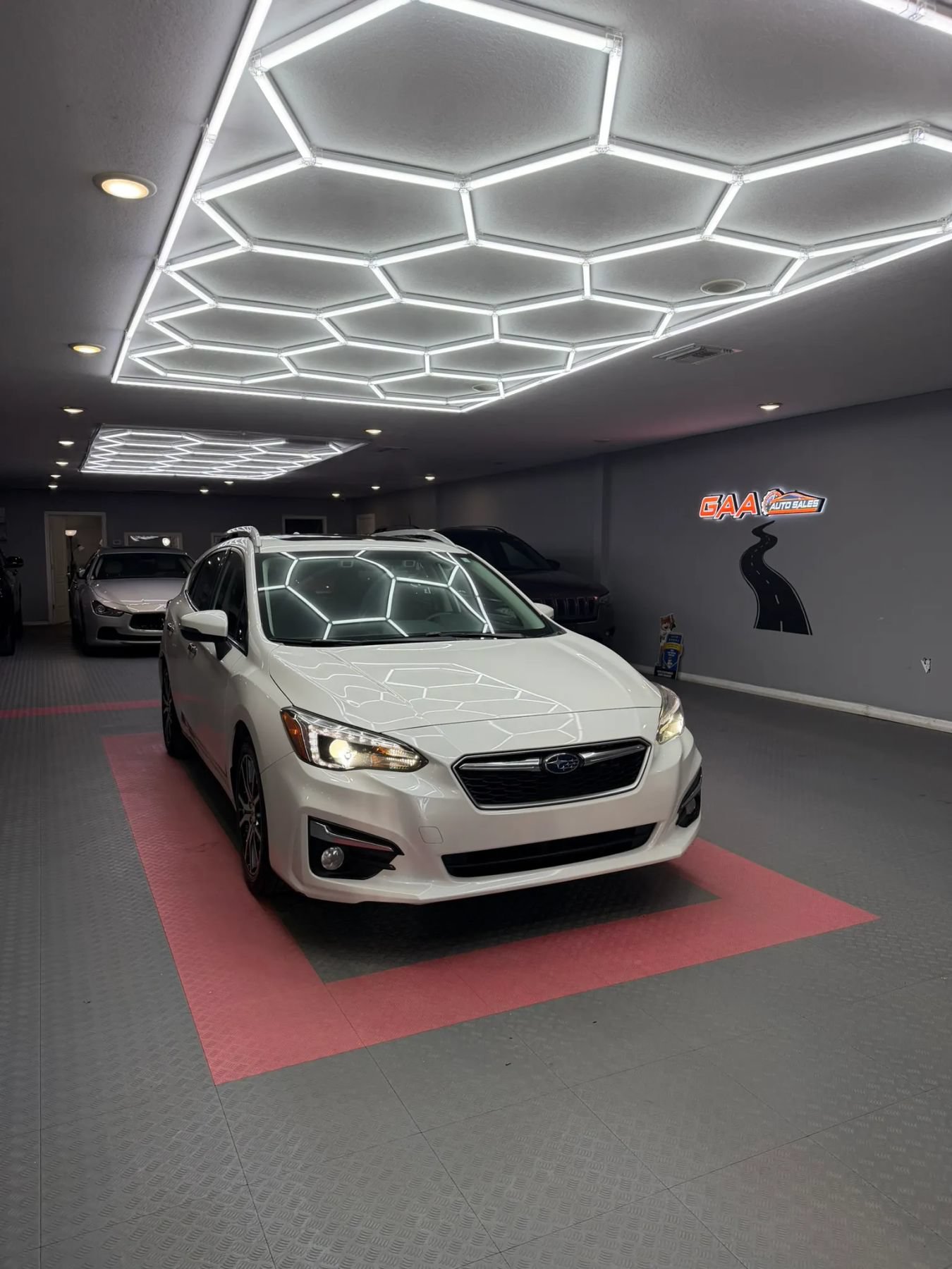 Used 2018 Subaru Impreza 2.0i Limited AWD/4WD image 1