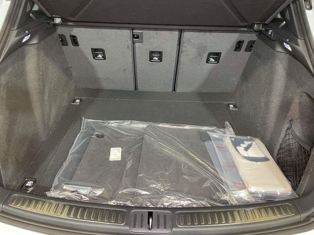 New 2026 Porsche Macan image 20