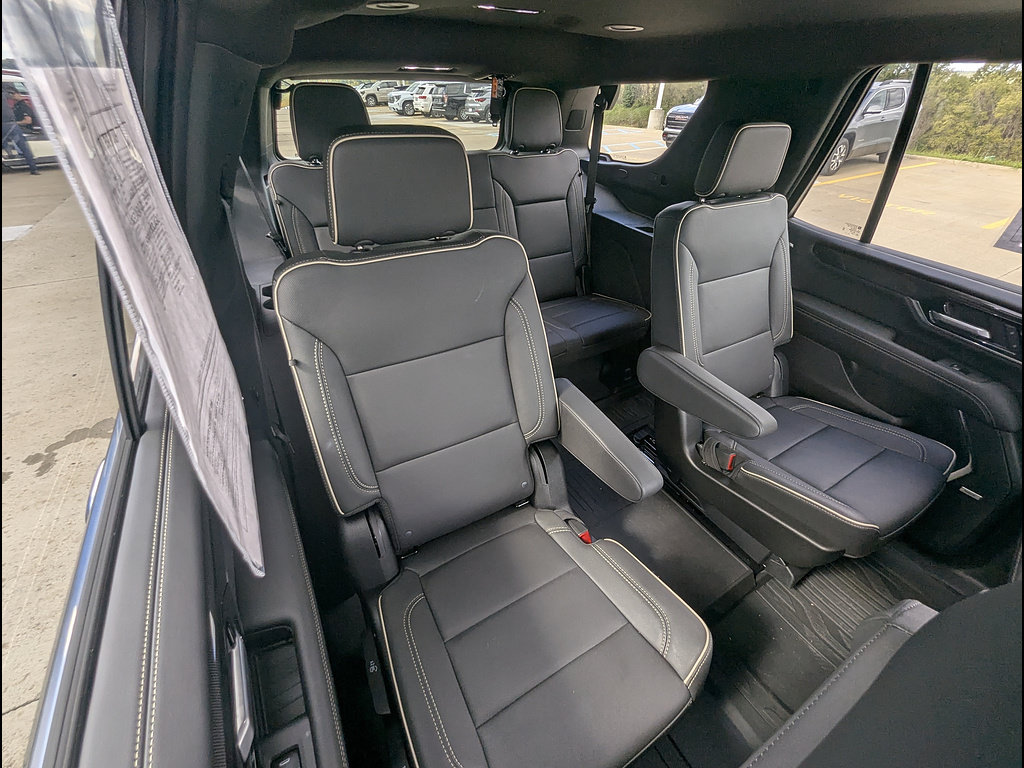 New 2026 GMC Yukon Elevation AWD/4WD image 16