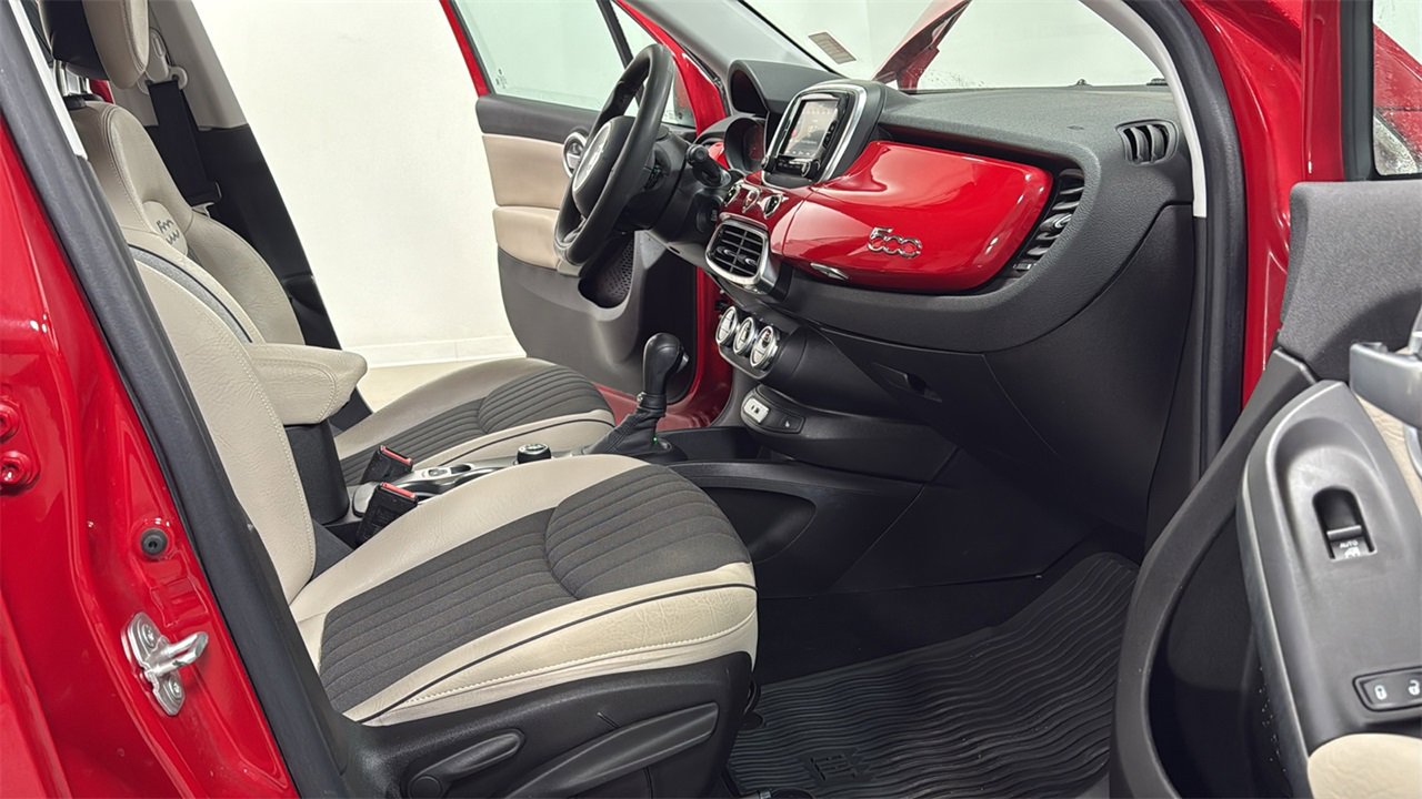 Used 2016 FIAT 500X Lounge image 18