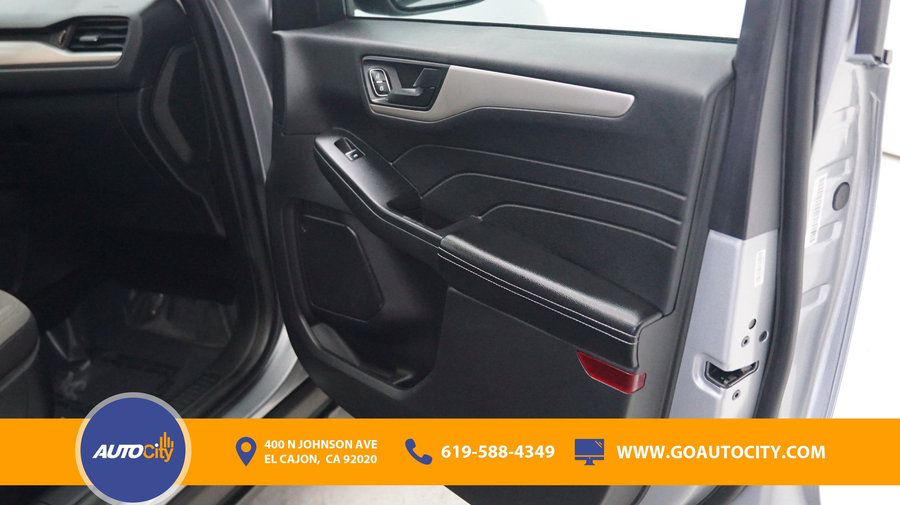 Used 2022 Ford Escape SE image 14