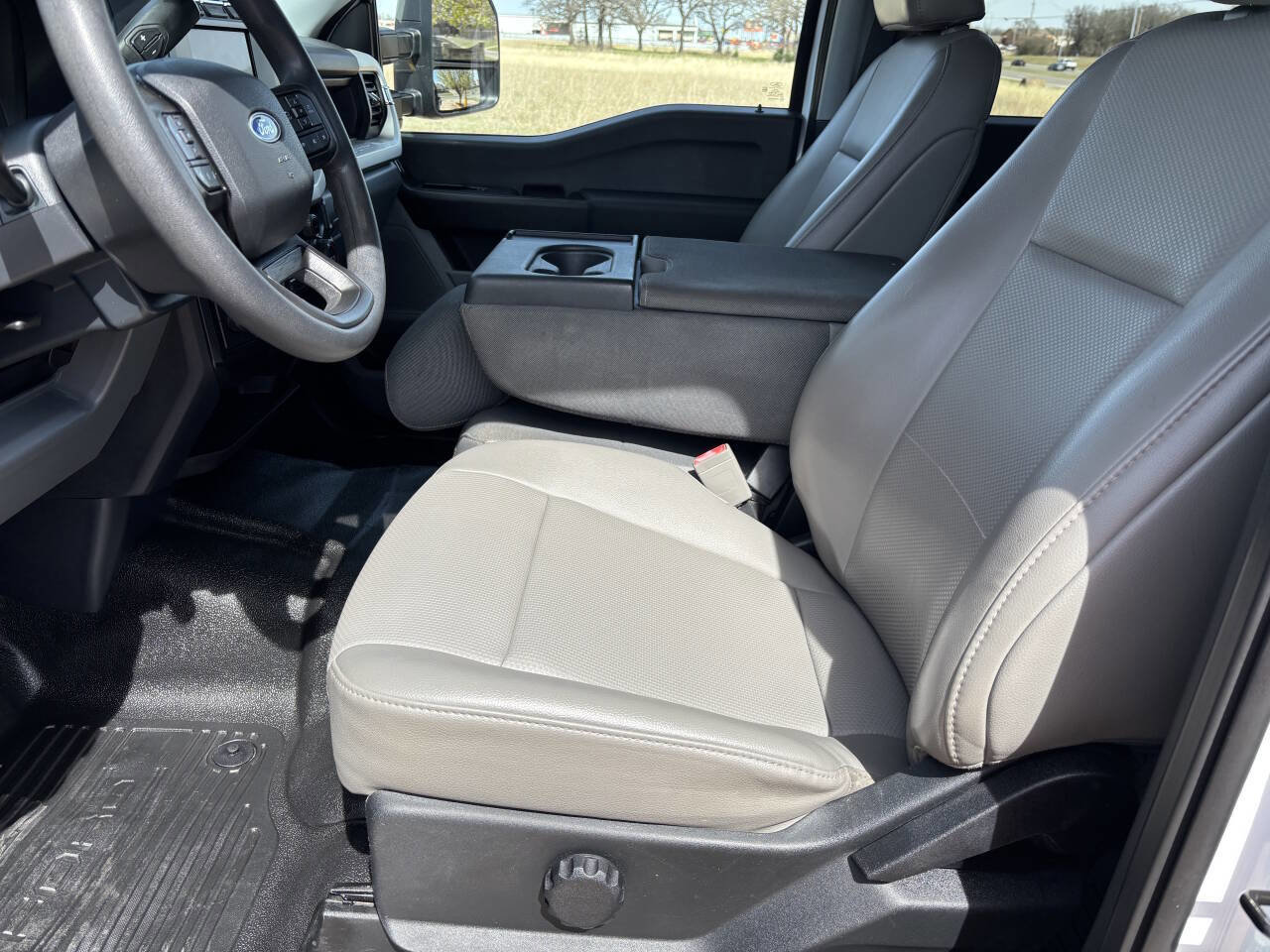 Used 2023 Ford F350 XL image 15