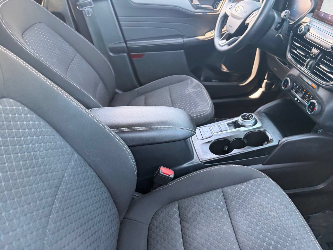 Used 2023 Ford Escape Active FWD image 8