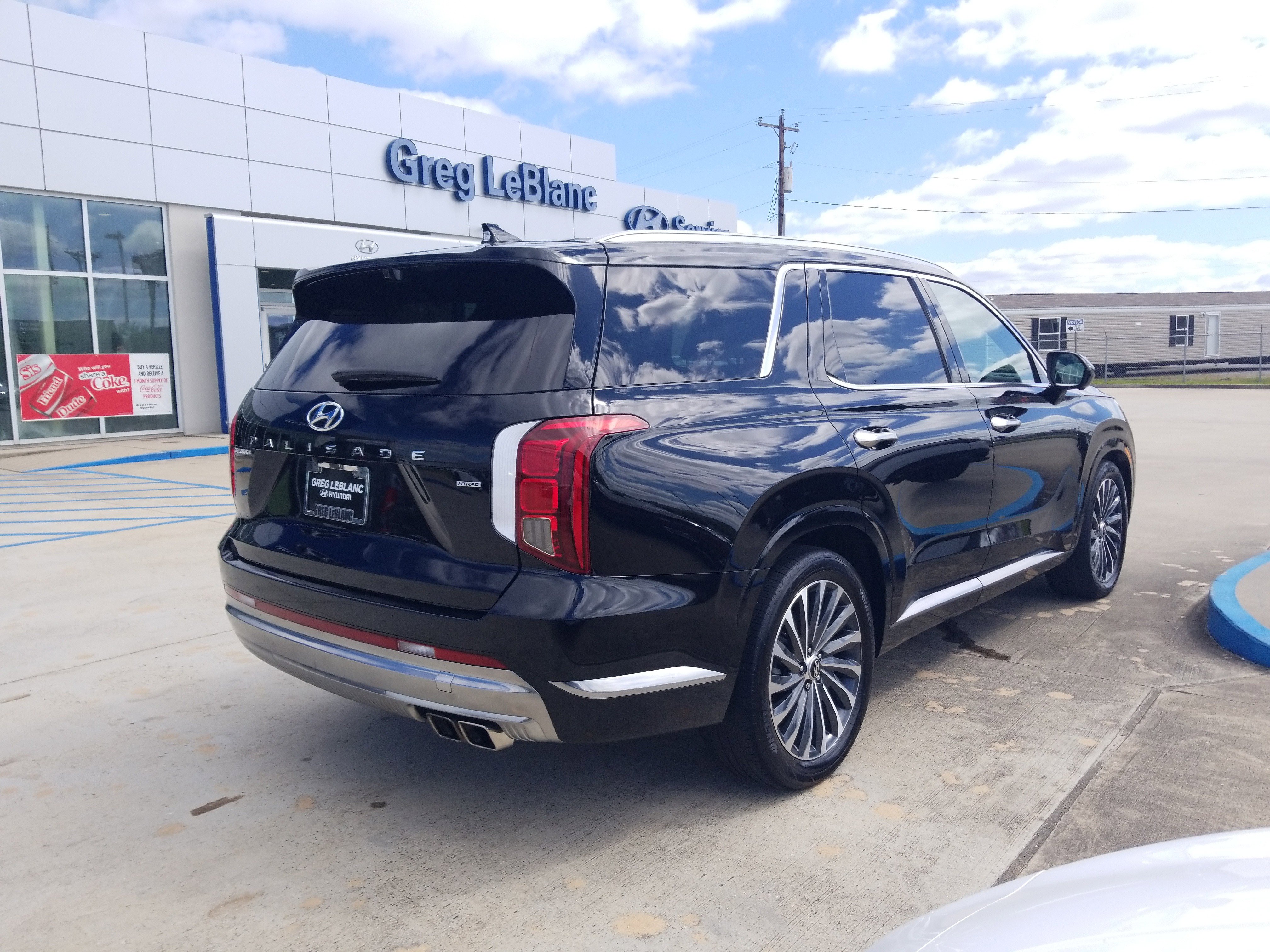 Used 2024 Hyundai Palisade Calligraphy image 7