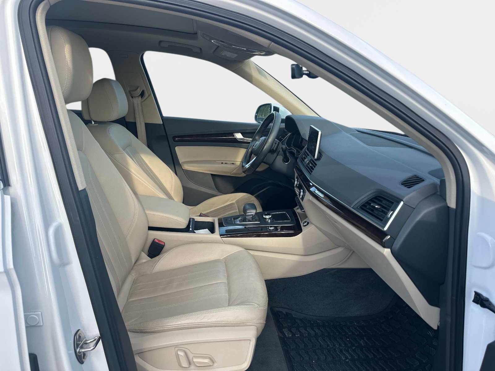 Used 2018 Audi Q5 2.0T Premium Plus w/ Premium Plus Package AWD/4WD image 7