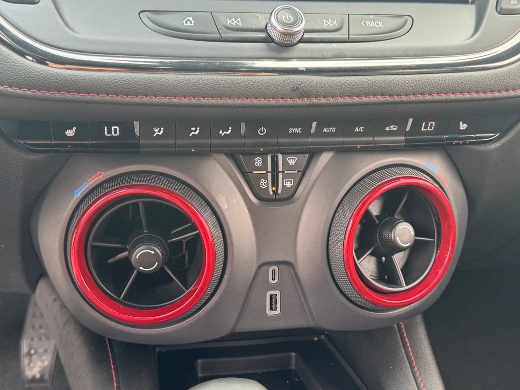 Used 2025 Chevrolet Blazer RS image 21