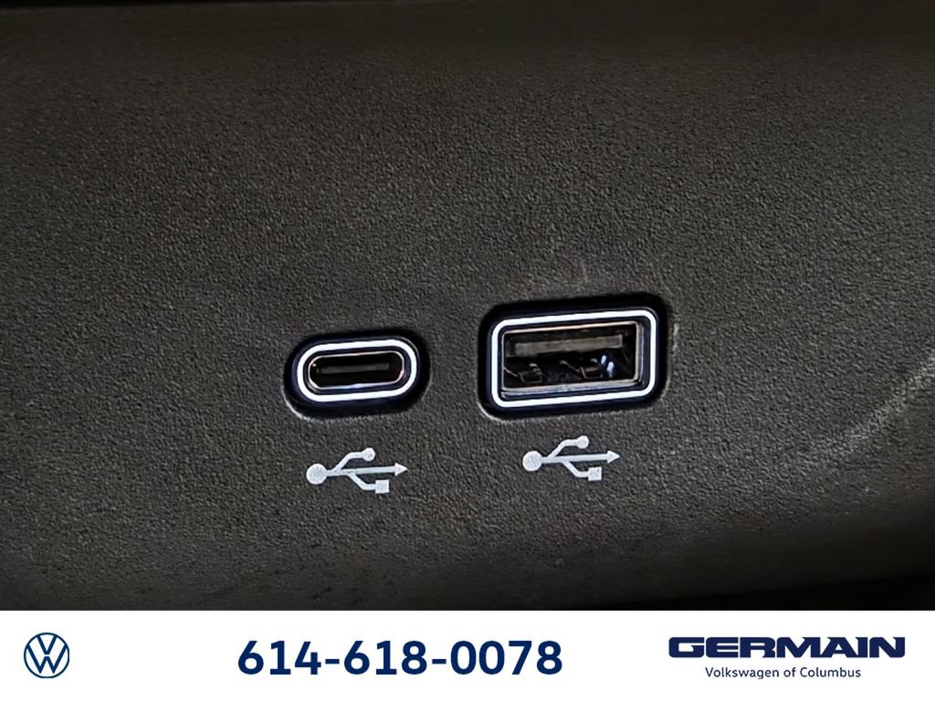 Used 2024 Buick Encore GX Avenir w/ Avenir Convenience Package AWD/4WD image 35
