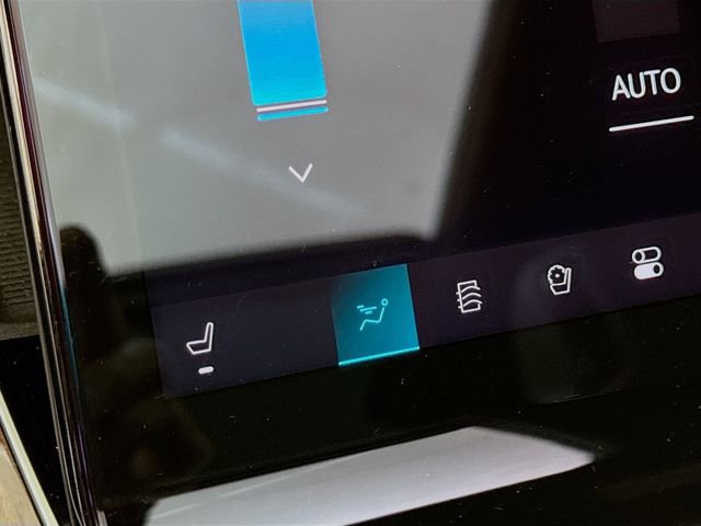 Used 2025 Cadillac Escalade Premium Luxury w/ Touring Package image 21