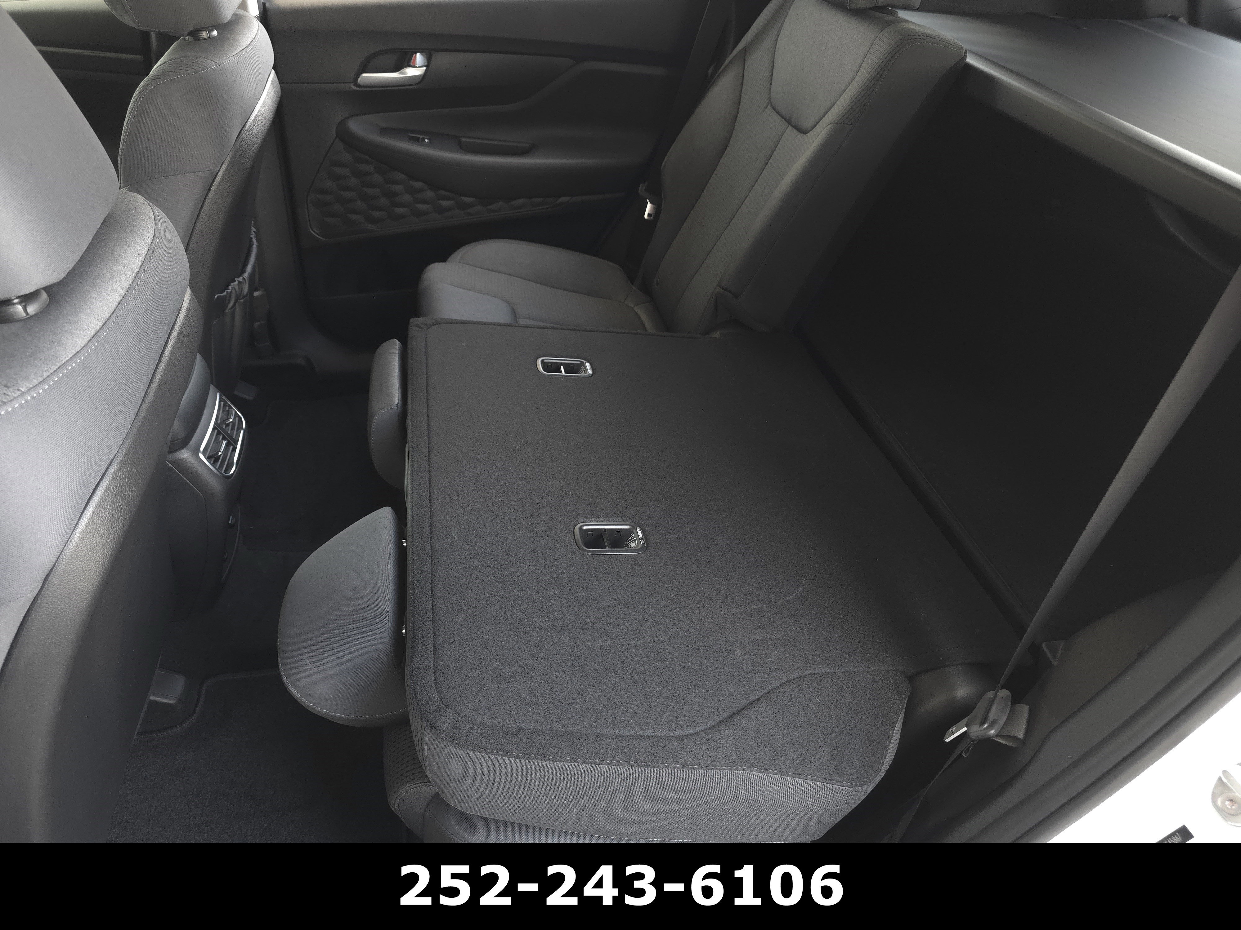 Used 2023 Hyundai Santa Fe SEL image 32