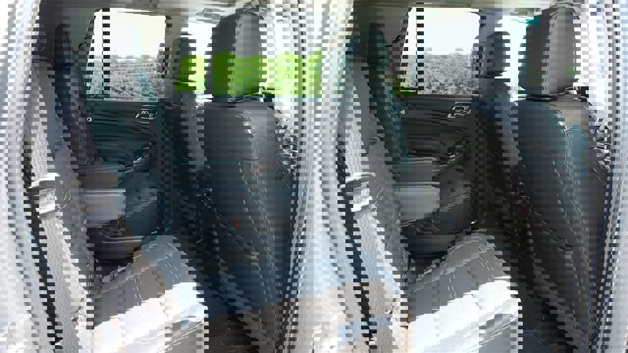 Used 2018 GMC Yukon Denali image 14