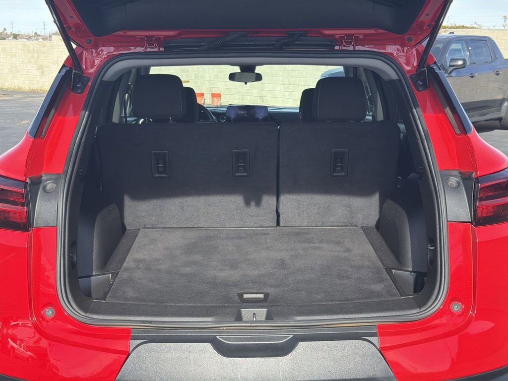 Used 2023 Chevrolet Blazer LT image 25