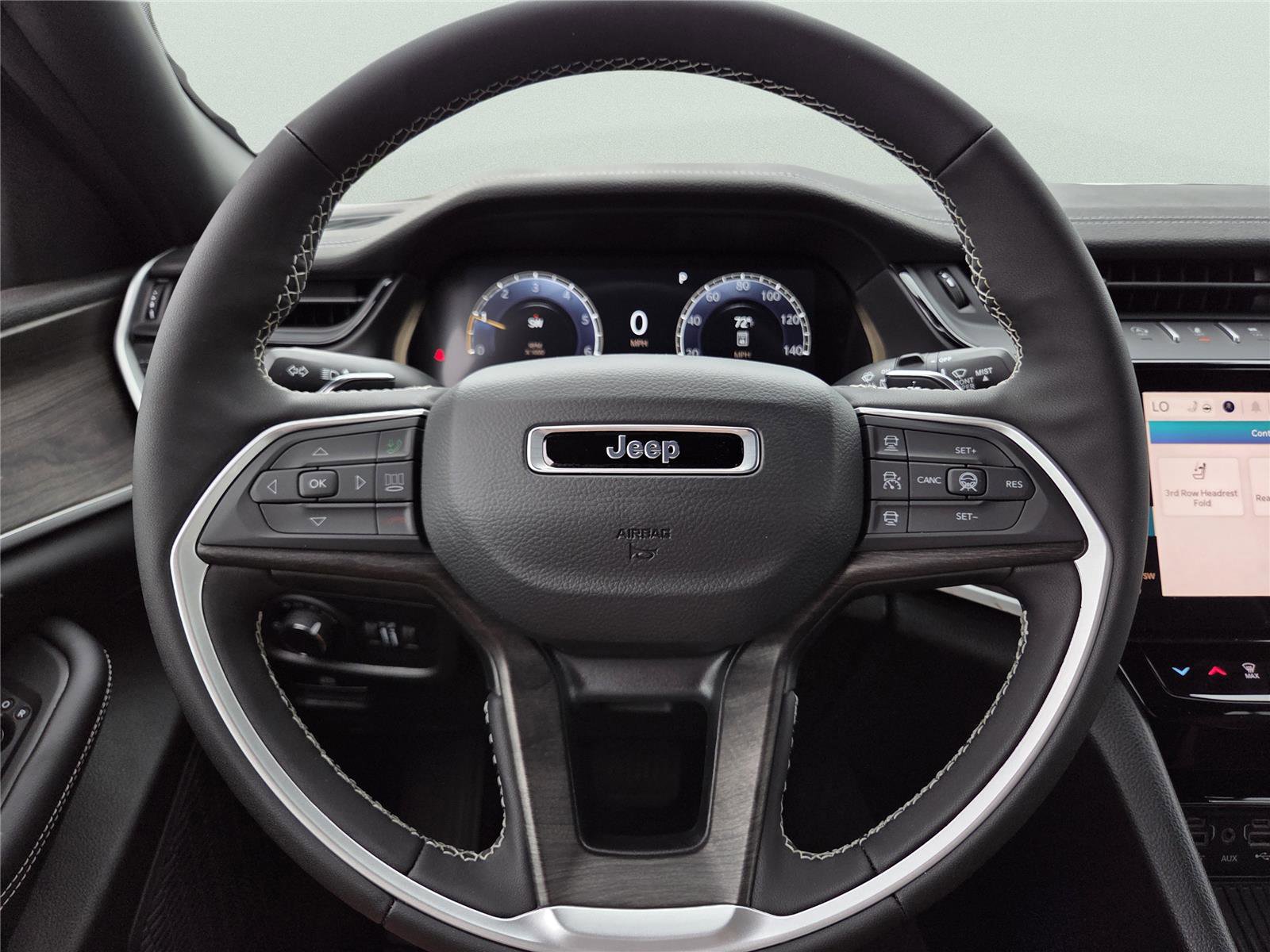 New 2026 Jeep Grand Cherokee L 2WD image 27