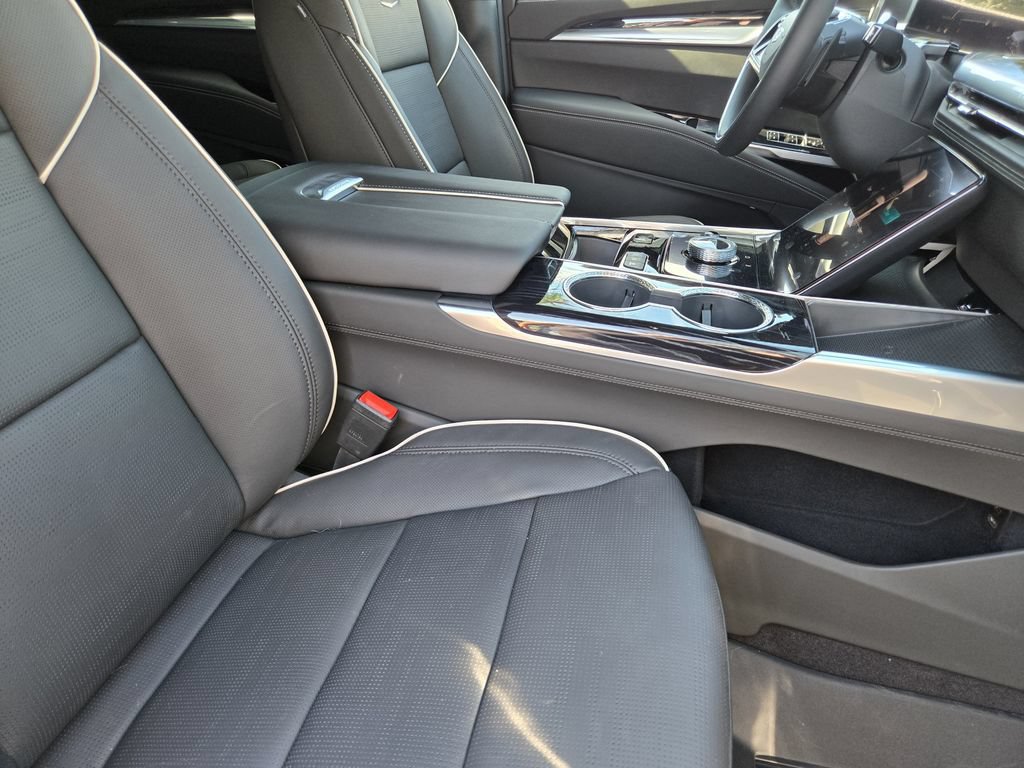 New 2026 Cadillac Escalade Sport w/ Touring Package AWD/4WD image 8